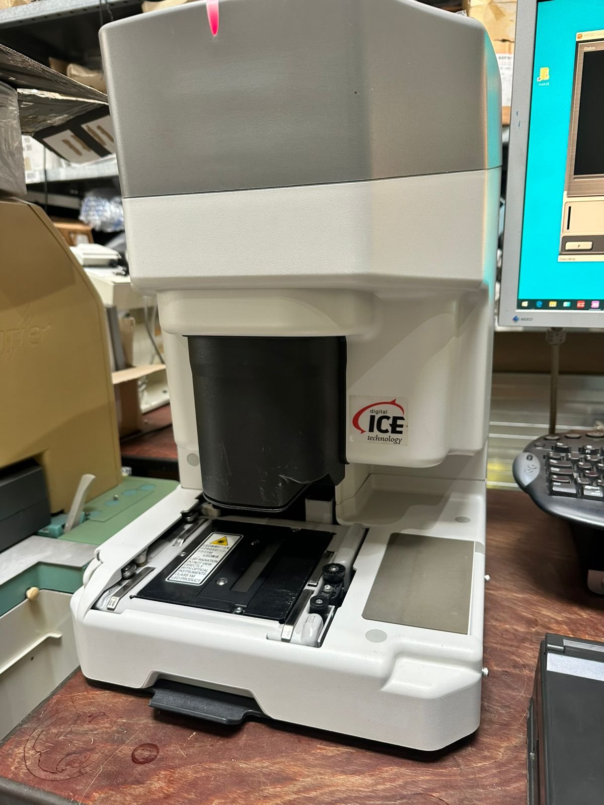 Noritsu HS1800 Film scanner